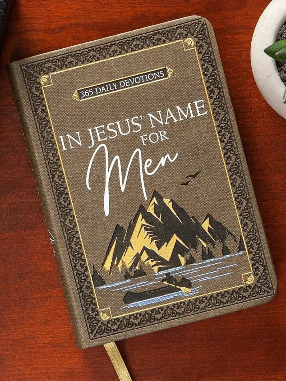 In Jesus' Name for Men - 365 Daily Devotions (Brown)